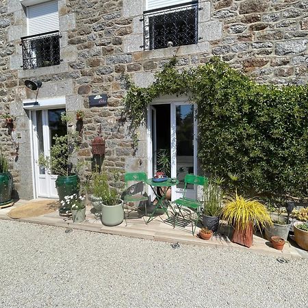 Chez Trotro Apartment Saint-Pierre-de-Plesguen ภายนอก รูปภาพ