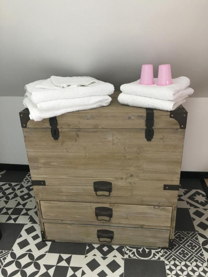 Chez Trotro Apartment Saint-Pierre-de-Plesguen ภายนอก รูปภาพ