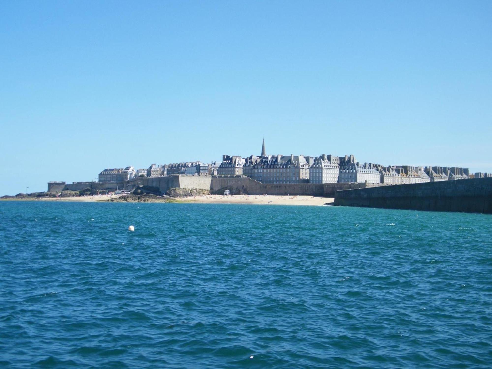 Chez Trotro Apartment Saint-Pierre-de-Plesguen ภายนอก รูปภาพ
