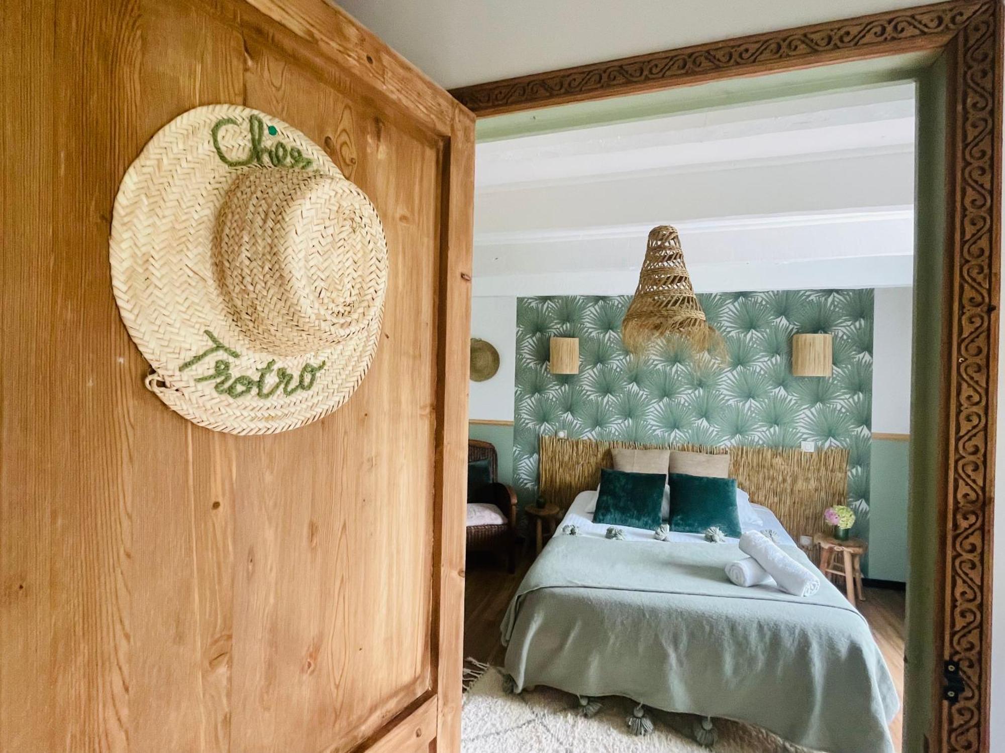 Chez Trotro Apartment Saint-Pierre-de-Plesguen ภายนอก รูปภาพ